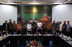 https://www.gardatipikornews.com.adhyaksanews.com/kapolsek-ranowulu-berkunjung-sekaligus-bersilaturahmi-ke-lembaga-pemasyarakatan-kelas-ii-b-kota-bitung-dan-disambut-baik-oleh-kepala-lembaga-pemasyarakatan-klas-ii-b-kota-bitung