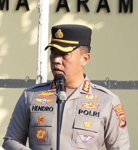 https://www.gardatipikornews.com.adhyaksanews.com/presiden-kunjungi-polisi-korban-kerusuhan-polri-janji-pulihkan-keamanan-dan-tangkap-pelaku