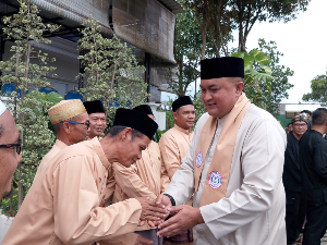 https://www.gardatipikornews.com.adhyaksanews.com/bupati-john-kenedy-azis-hadir-rakor-diinisiasi-anggota-dpr-ri-asal-sumatera-barat-andre-rosiade