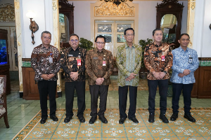 https://www.gardatipikornews.com.adhyaksanews.com/dpp-lsm-maung-bersuara-lantang-jangan-biarkan-dana-bos-sanggau-jadi-bancakan-oknum