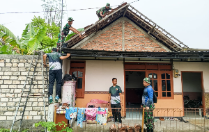 https://www.gardatipikornews.com.adhyaksanews.com/pemdes-gegerbitung-ikuti-penilaian-paparan-anugerah-gapura-sribaduga