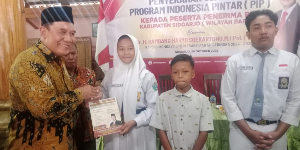 https://www.gardatipikornews.com.adhyaksanews.com/penutupan-off-road-purabaya-2025-danposramil-purabaya-diakhiri-dengan-baksos-dari-berupa-pembagian-sembako-hingga-dua-buah-kursi-roda-bagi-penyandang-difabel