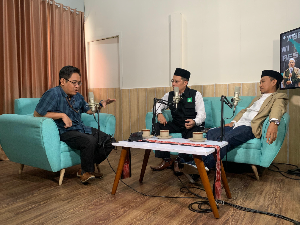 https://www.gardatipikornews.com.adhyaksanews.com/anggota-dprd-kabupaten-sukabumi-dari-praksi-pks-ibu-ai-sri-mulyati-s-ag-menghadiri-acara-khiitanan-masal-diposramil-purabaya