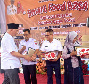 https://www.gardatipikornews.com.adhyaksanews.com/sukseskan-mbg-prabowo-legislator-gerindra-makan-bergizi-buat-anak-smp-semangat-belajar