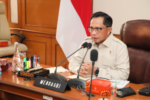 https://www.gardatipikornews.com.adhyaksanews.com/rp-166-miliar-proyek-pendidikan-molor-lsm-maung-sebut-pemisahan-111-paket-hingga-8-proyekcv-berpotensi-pelanggaran-hukum