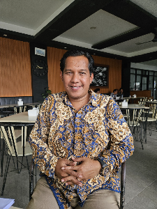 https://www.gardatipikornews.com.adhyaksanews.com/bupati-tanjab-barat-tegaskan-komitmen-transparansi-hadiri-entry-meeting-pemeriksaan-interim-lkpd-2025-bersama-bpk-ri-perwakilan-jambi