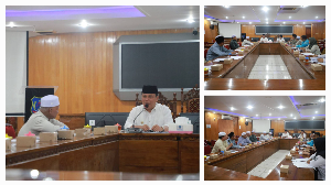 https://www.gardatipikornews.com.adhyaksanews.com/pasca-bencana-banjir-dan-longsor-di-padang-pariaman-yayasan-plan-internasional-indonesia-menyalurkan-bantuan-untuk-smpn-2-dan-sdn-3-ulakan-tapakis
