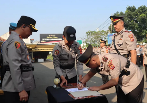 https://www.gardatipikornews.com.adhyaksanews.com/buka-o2sn-dan-fls3n-sd-padang-pariaman-2026-rudi-rahmat-cetak-generasi-berprestasi-dan-berkarakter