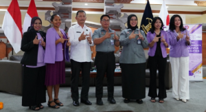 https://www.gardatipikornews.com.adhyaksanews.com/forkopimcam-purabaya-komunitas-oyag-dan-warga-gotong-royong-bangun-rumah-mak-mimin-lansia-sebatang-kara-yang-tinggal-di-rumah-nyaris-roboh