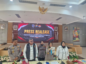 https://www.gardatipikornews.com.adhyaksanews.com/polda-sumbar-komitmen-menindak-tegas-aktivitas-peti-yang-merusak-lingkungan