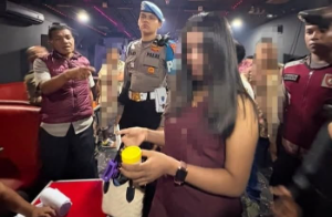 https://www.gardatipikornews.com.adhyaksanews.com/hut-ke81-ri-apdesi-tanggamus-tegaskan-kemerdekaan-harus-diisi-kerja-nyata-bukan-sekedar-seremoni