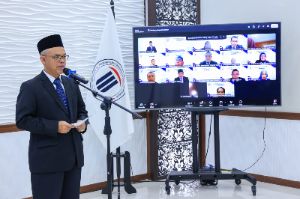 https://www.gardatipikornews.com.adhyaksanews.com/menaker-tekankan-kolaborasi-kampus-dan-industri-untuk-atasi-mismatch-lulusan